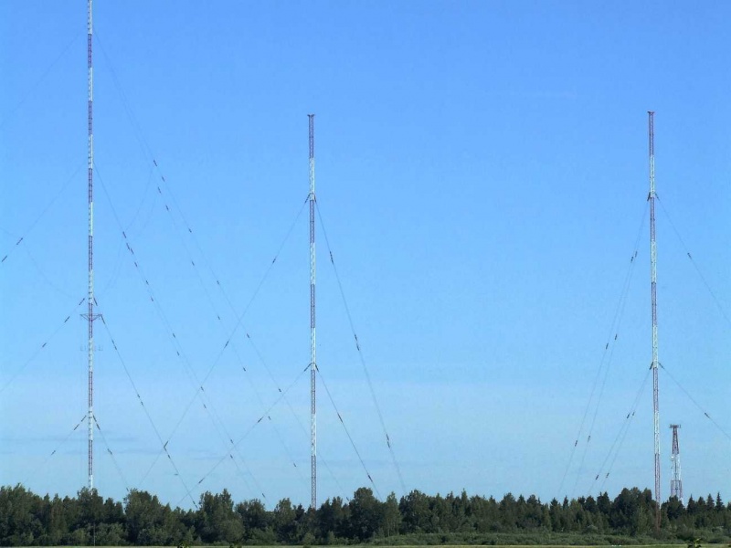 Vaizdas:Sitkunai radijo stotis antenos.jpg